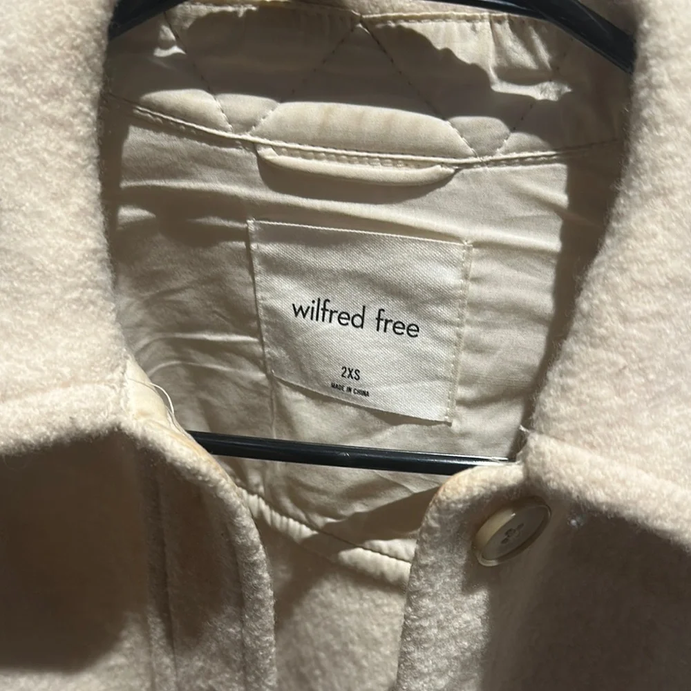 Women's Cream Jacket - Picture 2 of 4